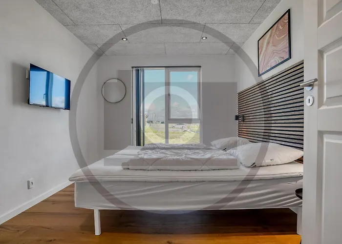 In With Sauna בורקופ